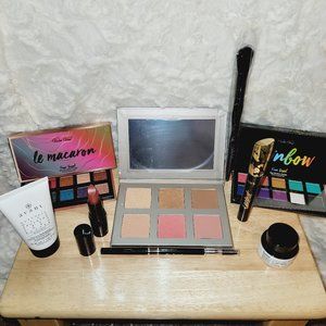 Deluxe Makeup Bundle
